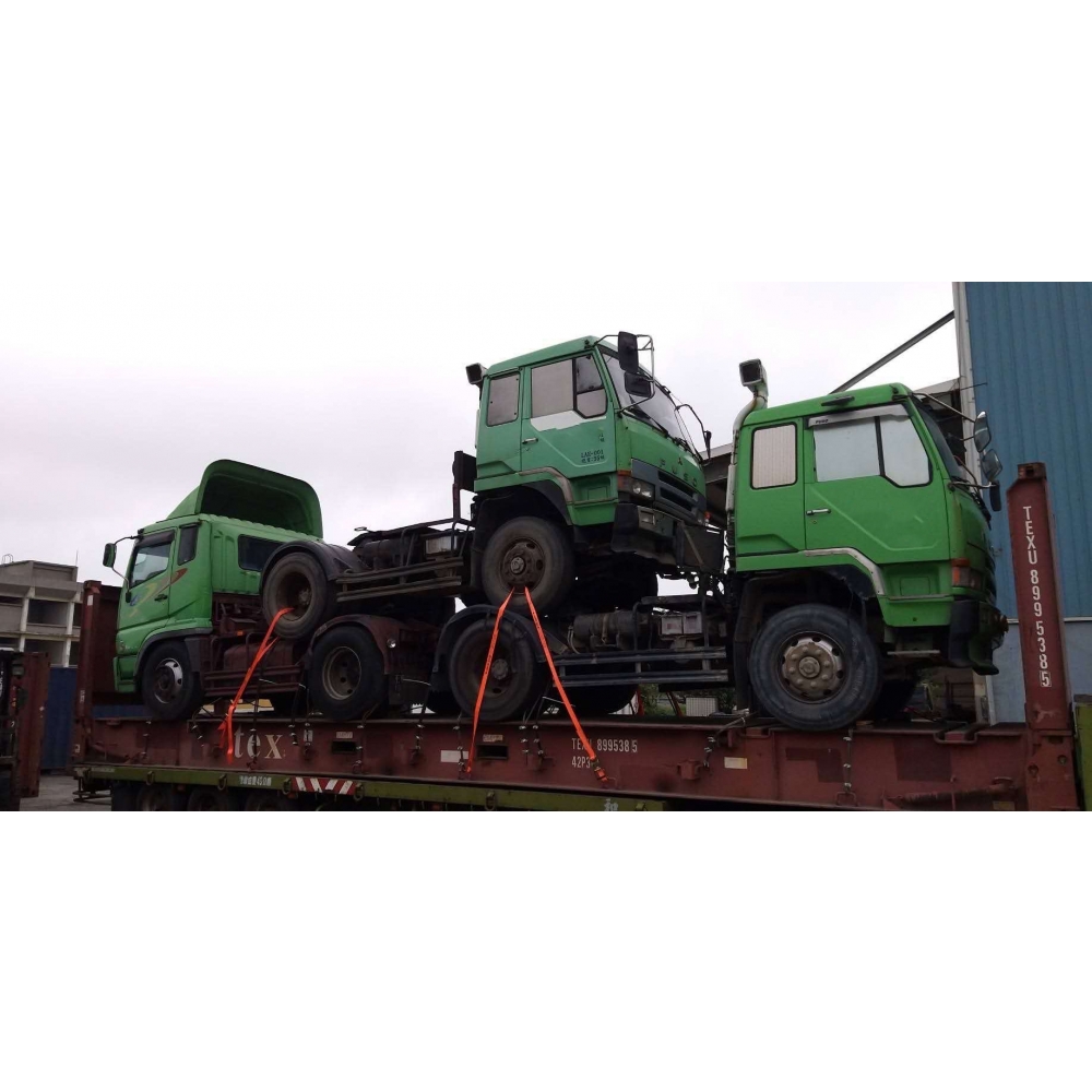 出口3個拖車頭,平板櫃上固定.jpg 出口3個拖車頭,平板櫃上固定.jpg